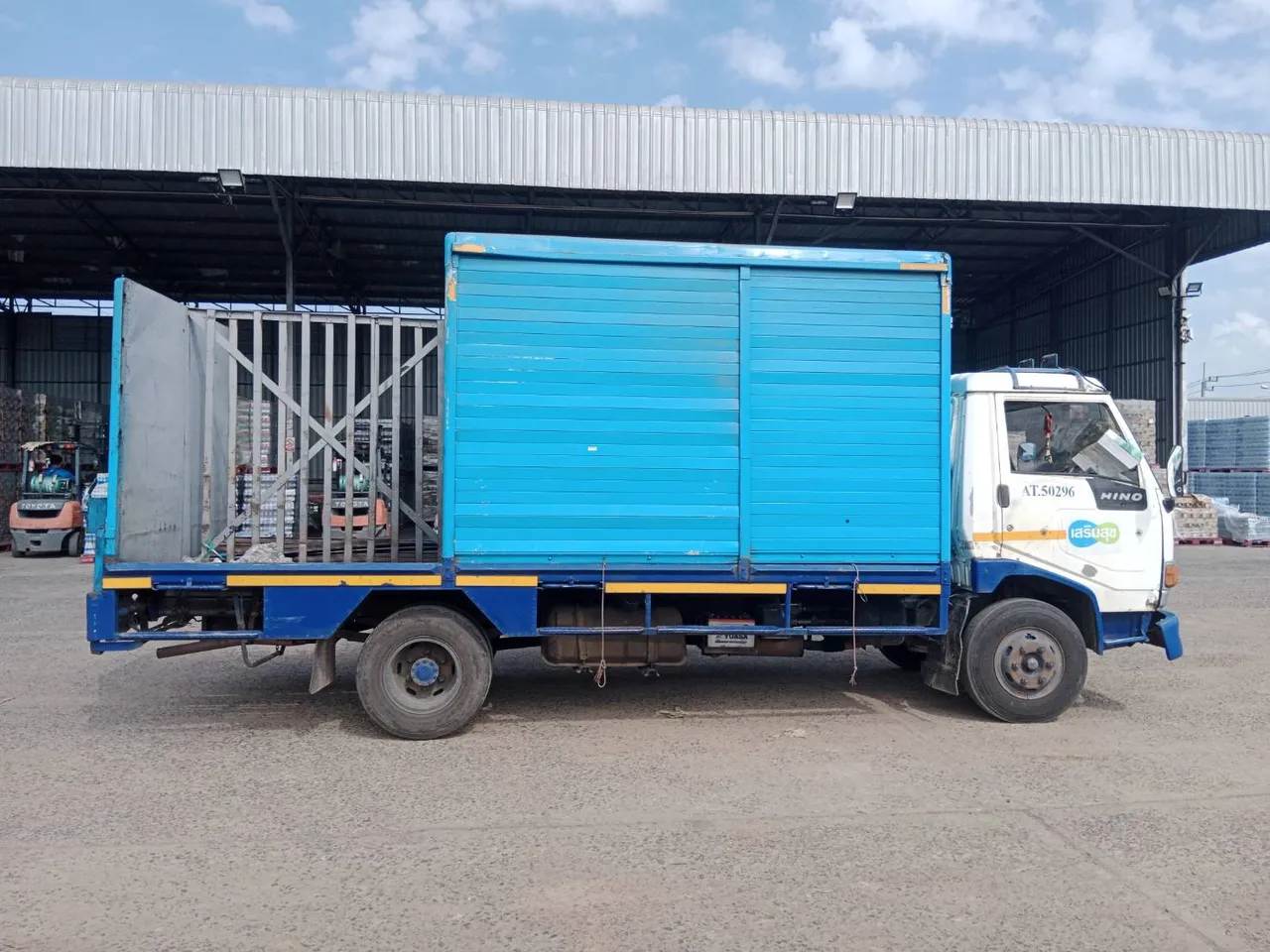 1995 Hino 6 Wheels – 2