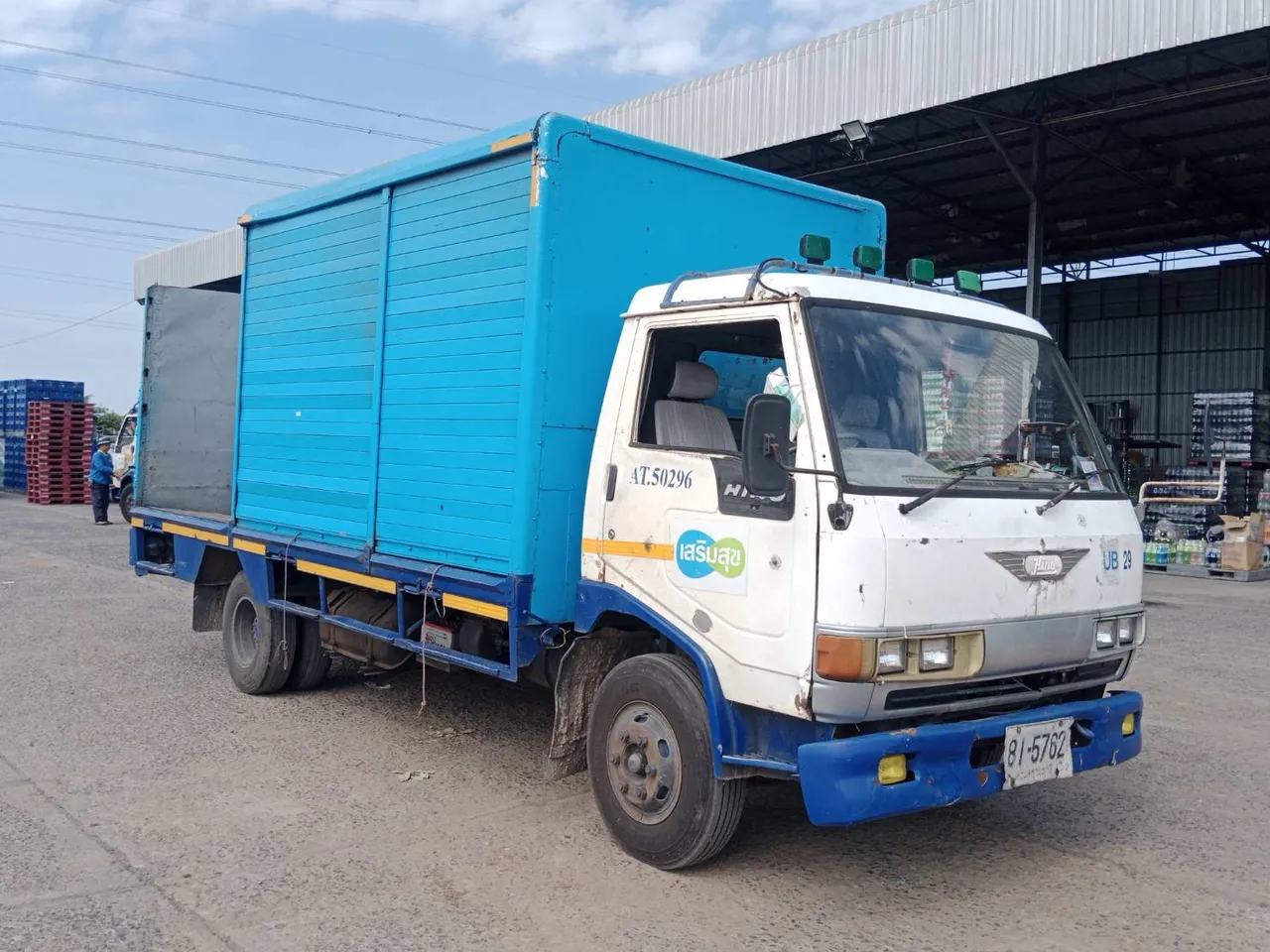 1995 Hino 6 Wheels – 1