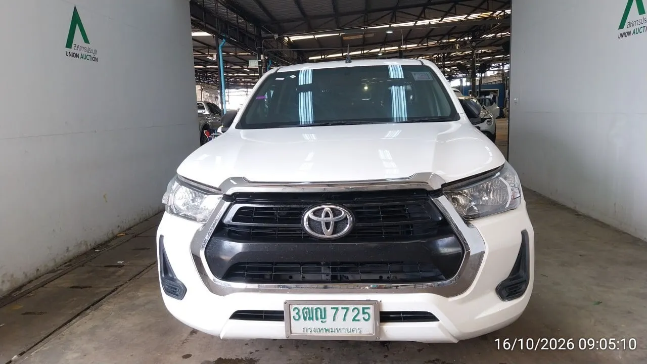 2021 Toyota Hilux Revo – 1