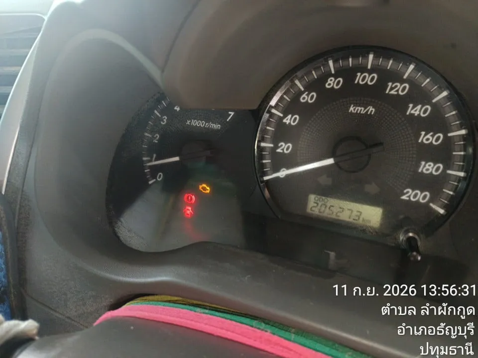 2013 Toyota Hilux Vigo – 11