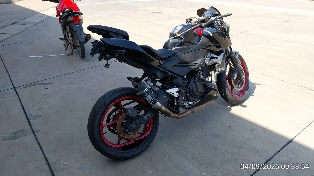2019 Kawasaki Z400 – 4