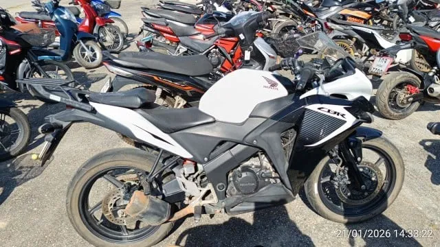 2015 Honda CBR150R – 7