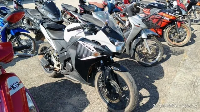 2015 Honda CBR150R – 8