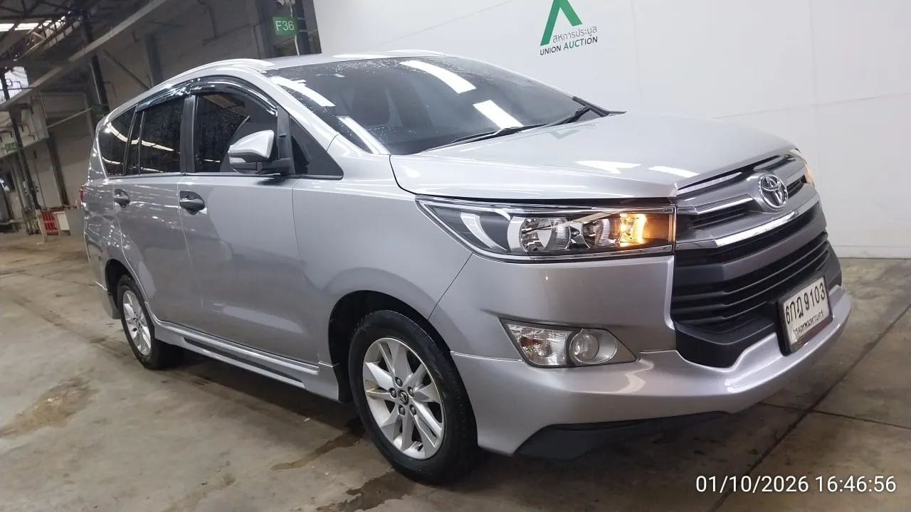 2017 Toyota Innova Crysta – 2