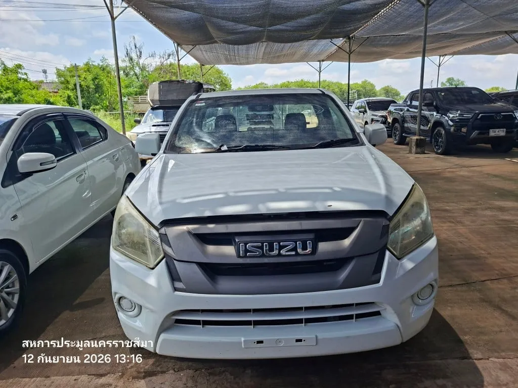 2016 Isuzu D-Max – 1