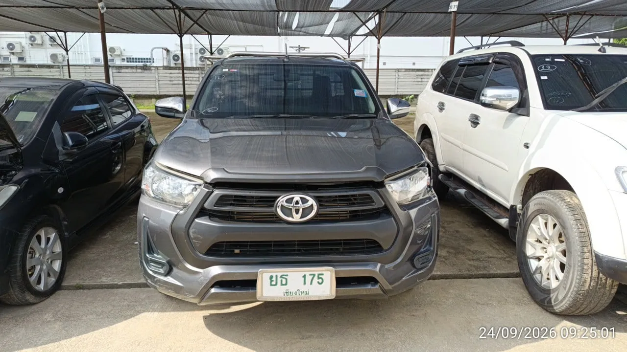 2021 Toyota Hilux Revo – 1