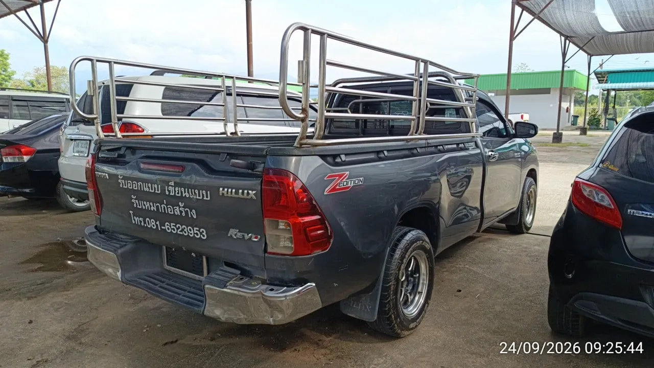 2021 Toyota Hilux Revo – 12