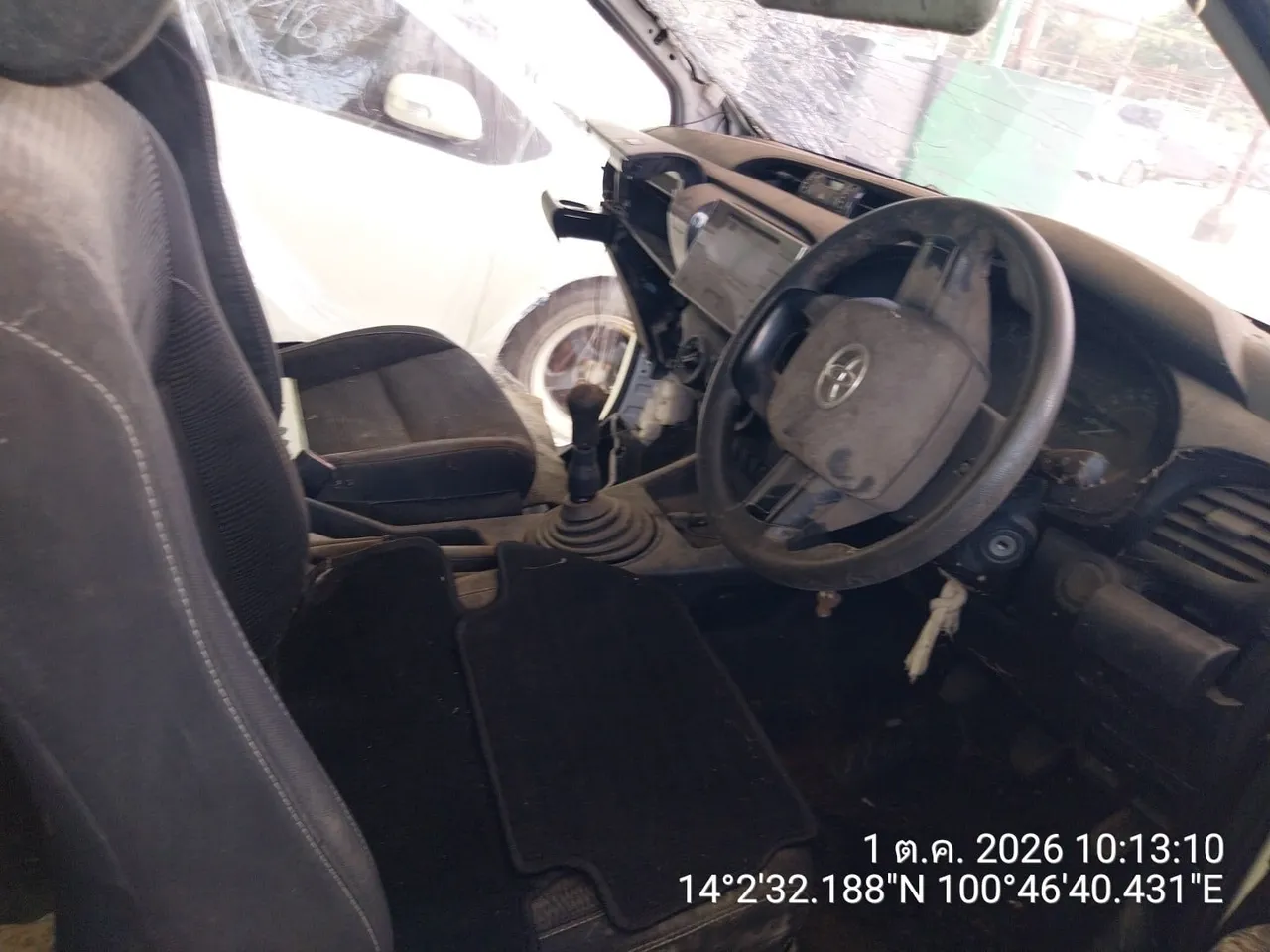2019 Toyota Hilux Revo – 5