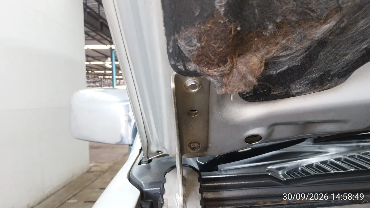 2005 Nissan Frontier – 12