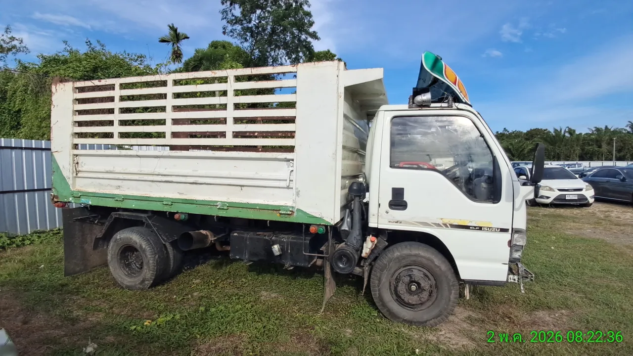 2012 Isuzu NQR – 7