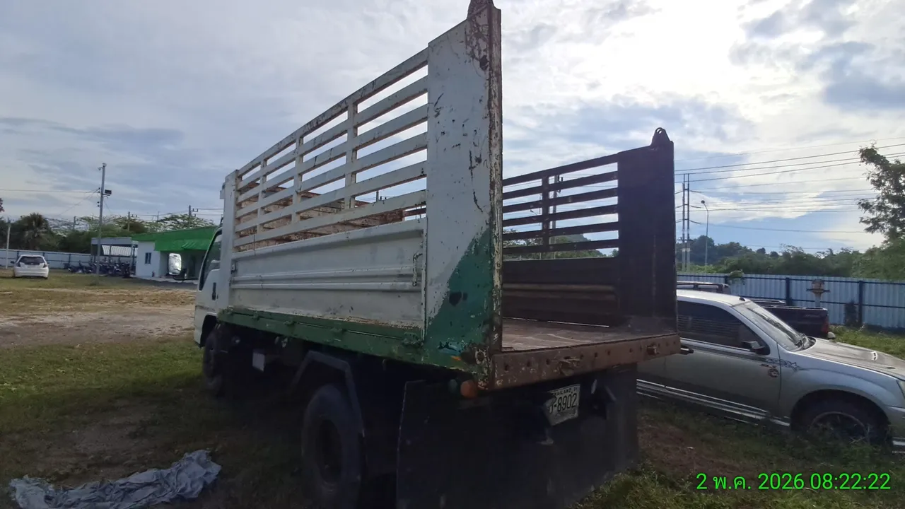 2012 Isuzu NQR – 4