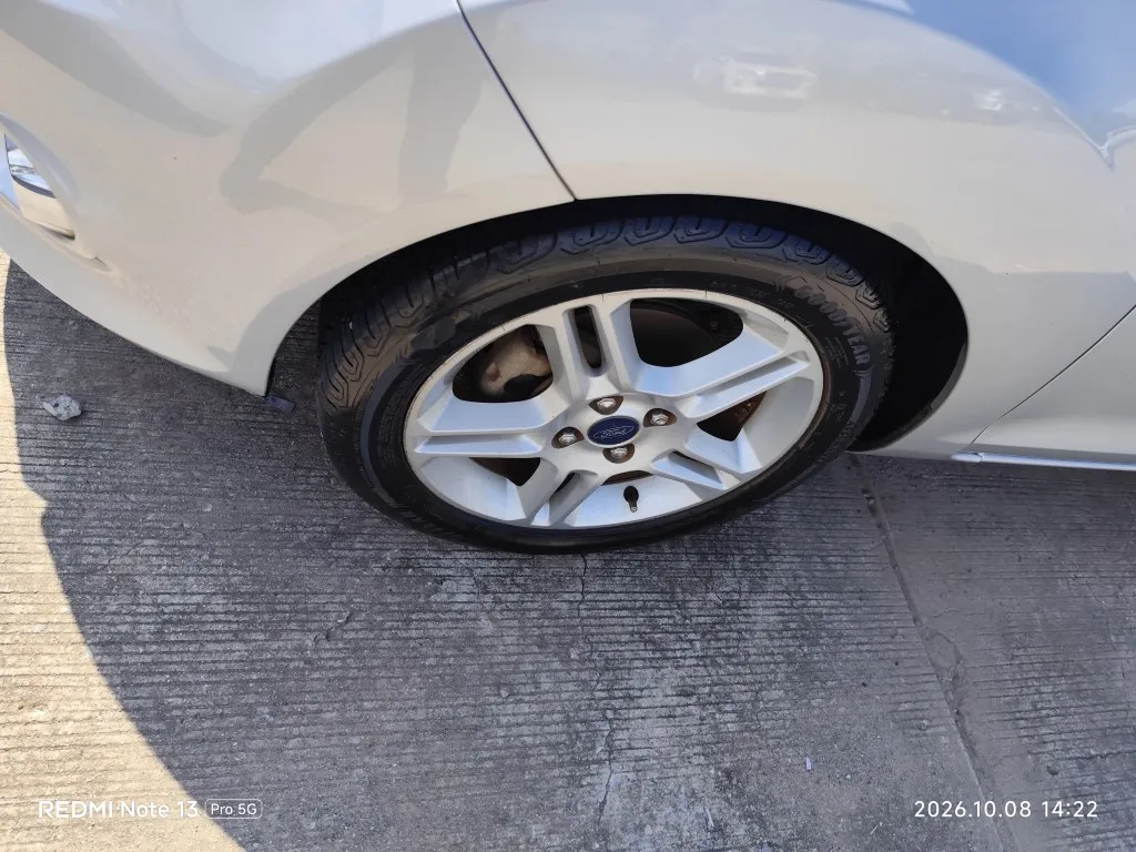 2014 Ford Fiesta – 7