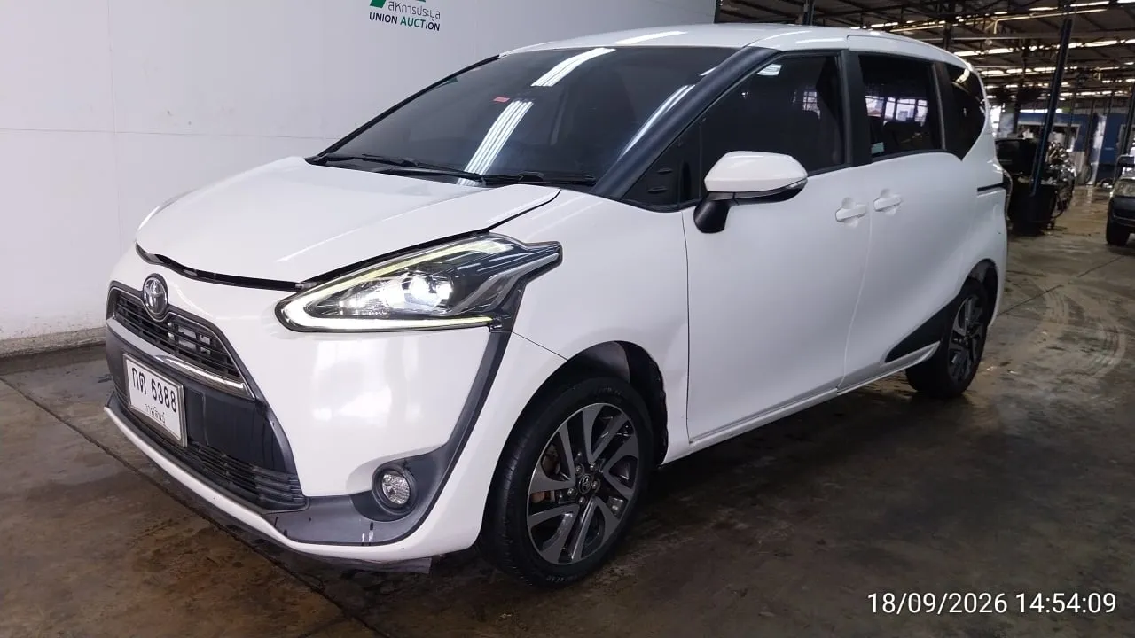 2018 Toyota Sienta – 3