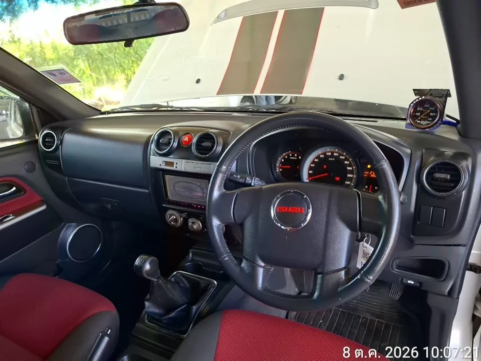 2011 Isuzu D-Max – 10