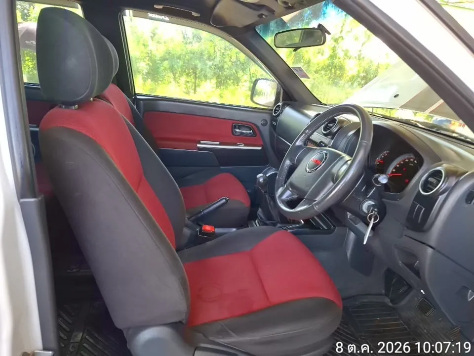 2011 Isuzu D-Max – 9