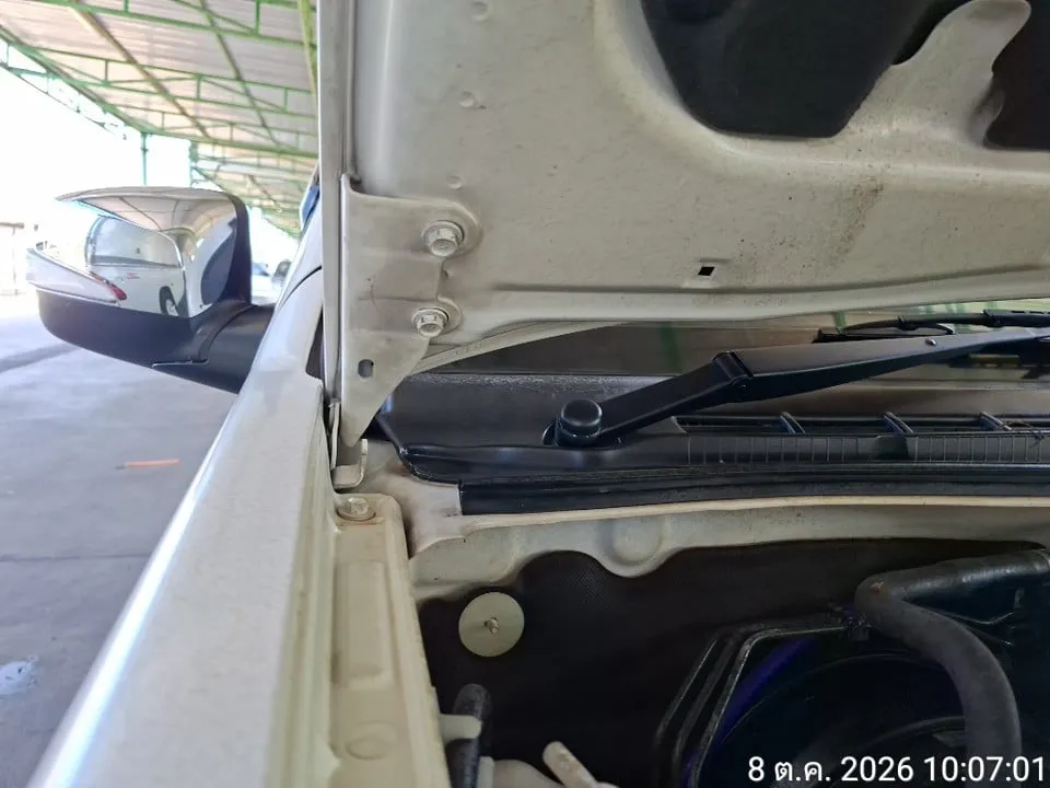 2011 Isuzu D-Max – 7