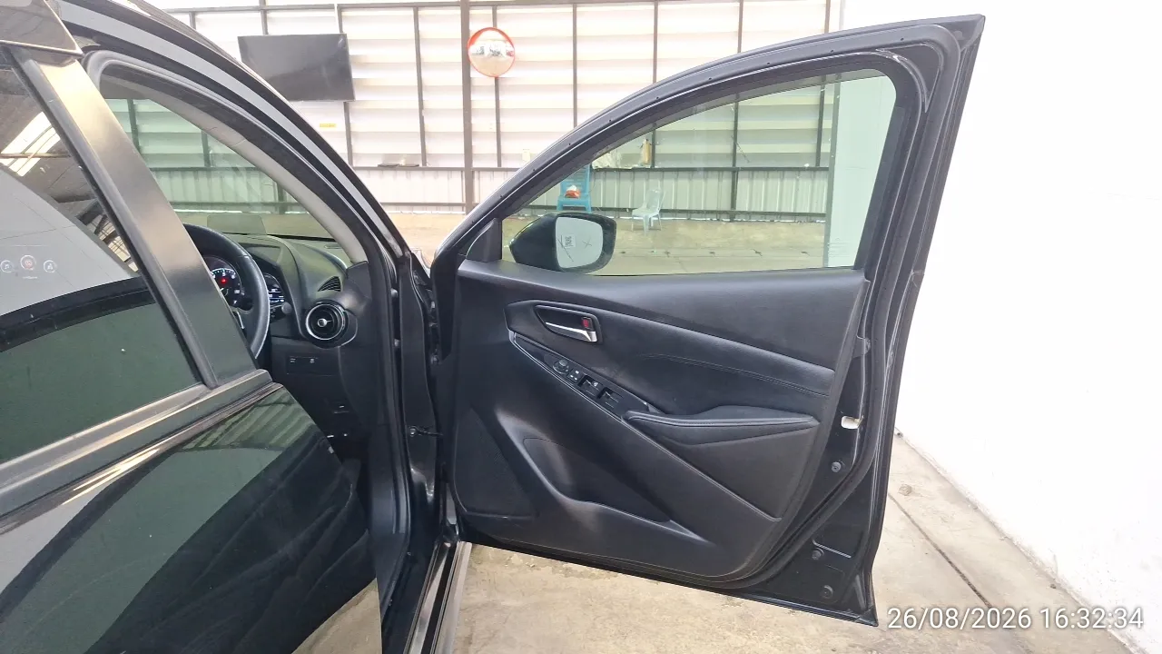 2019 Mazda Mazda2 – 12
