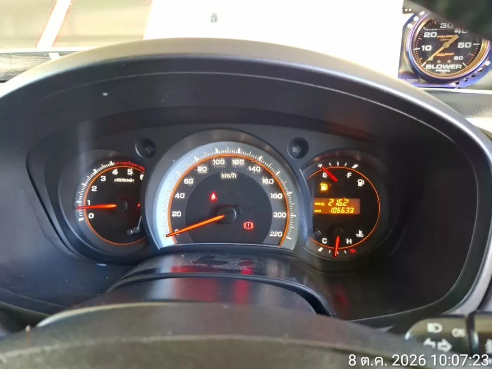 2011 Isuzu D-Max – 11
