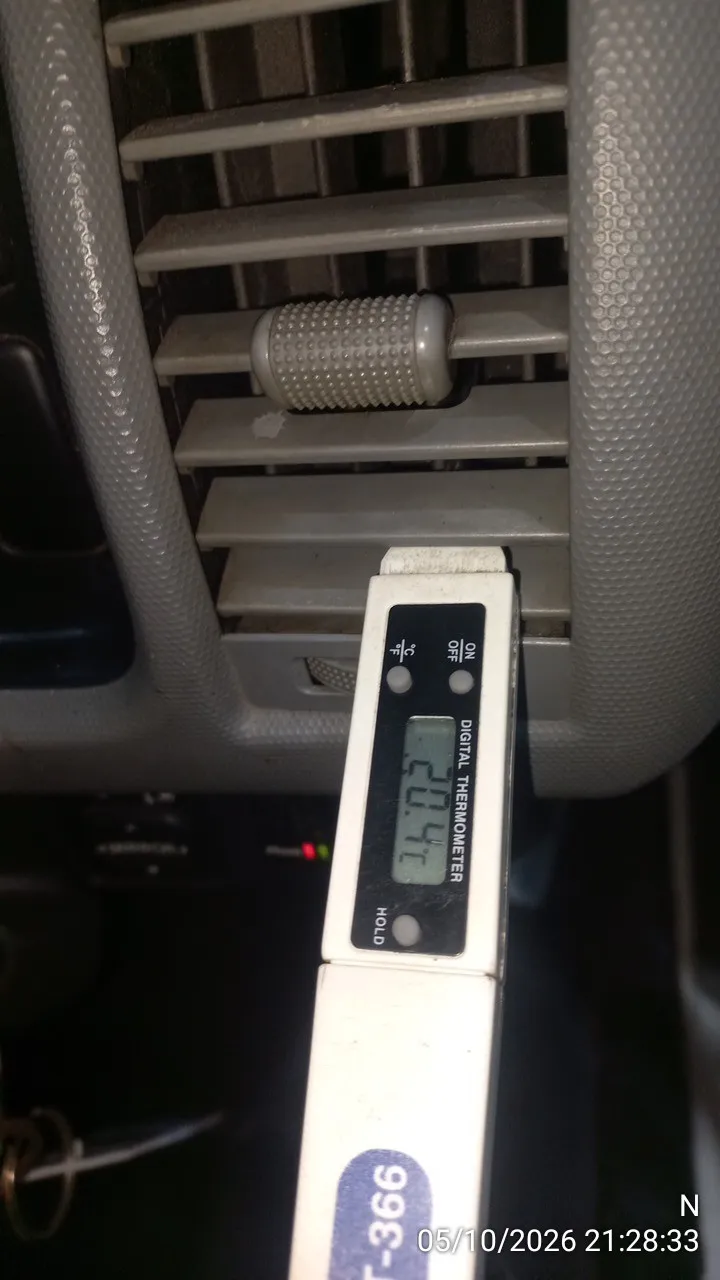 2012 Toyota Commuter – 9