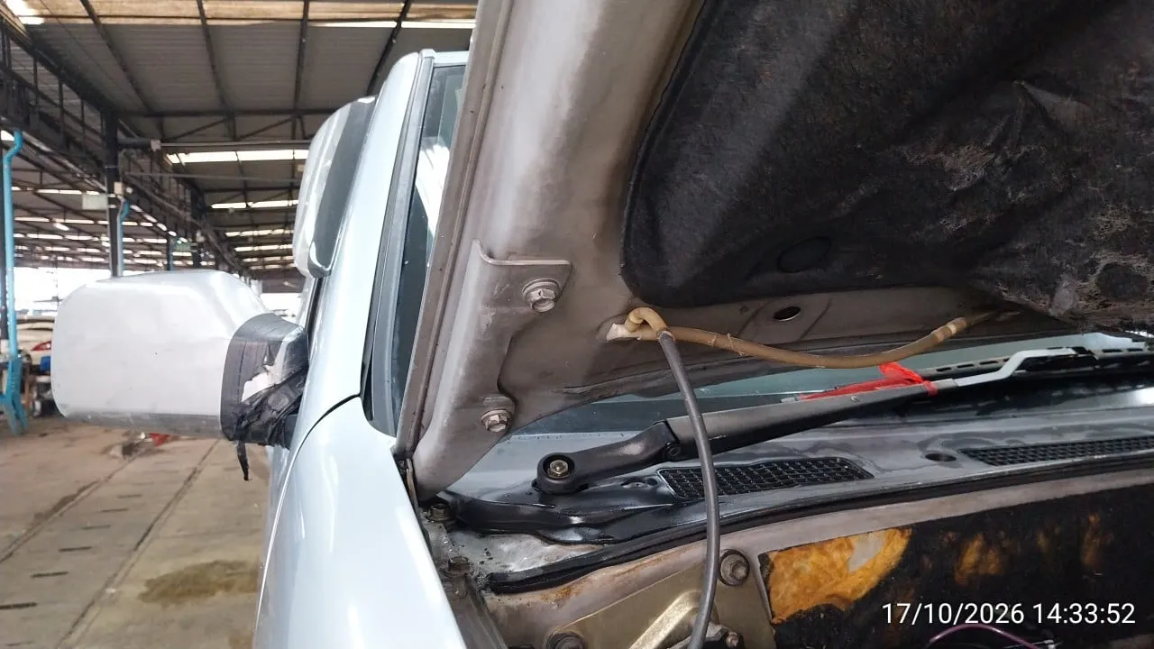2002 Isuzu D-Max – 12