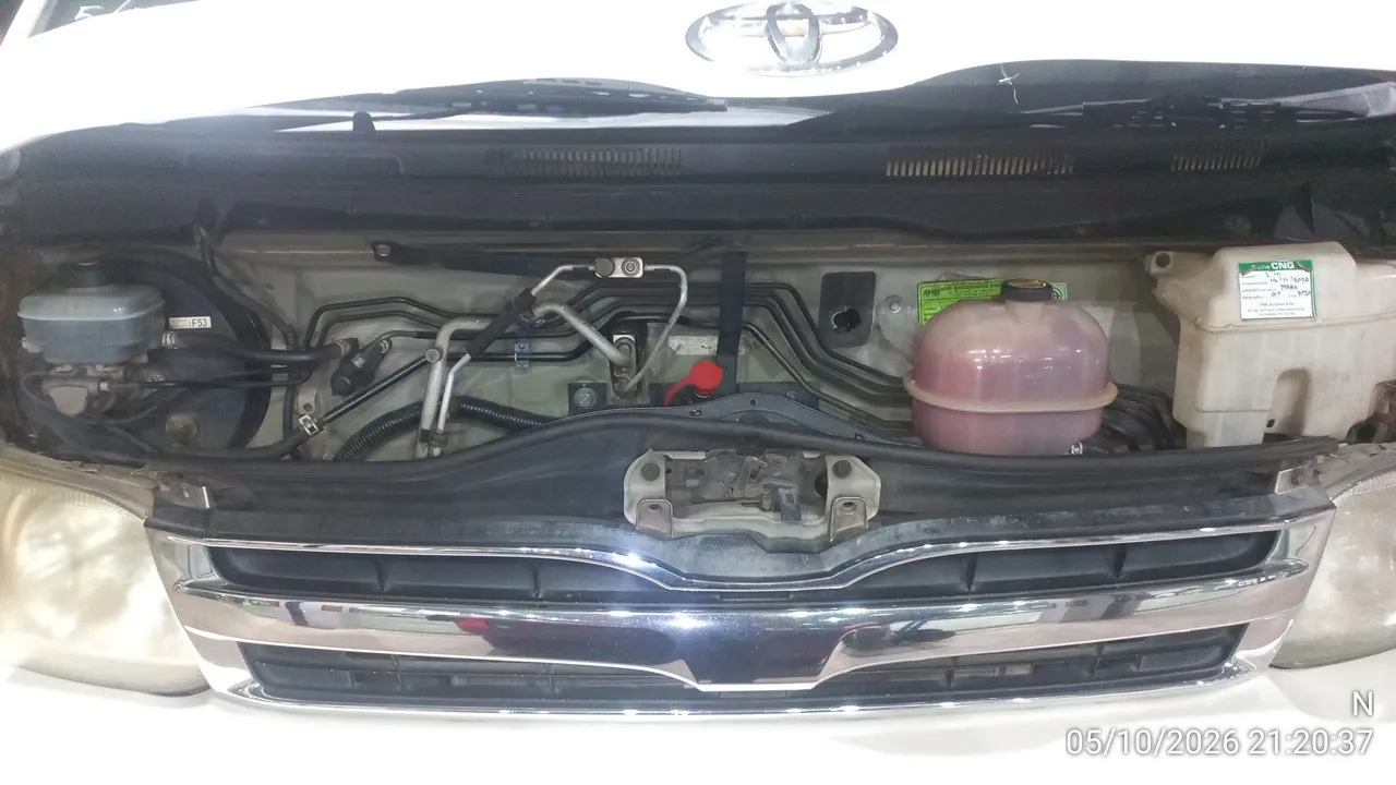 2012 Toyota Commuter – 1