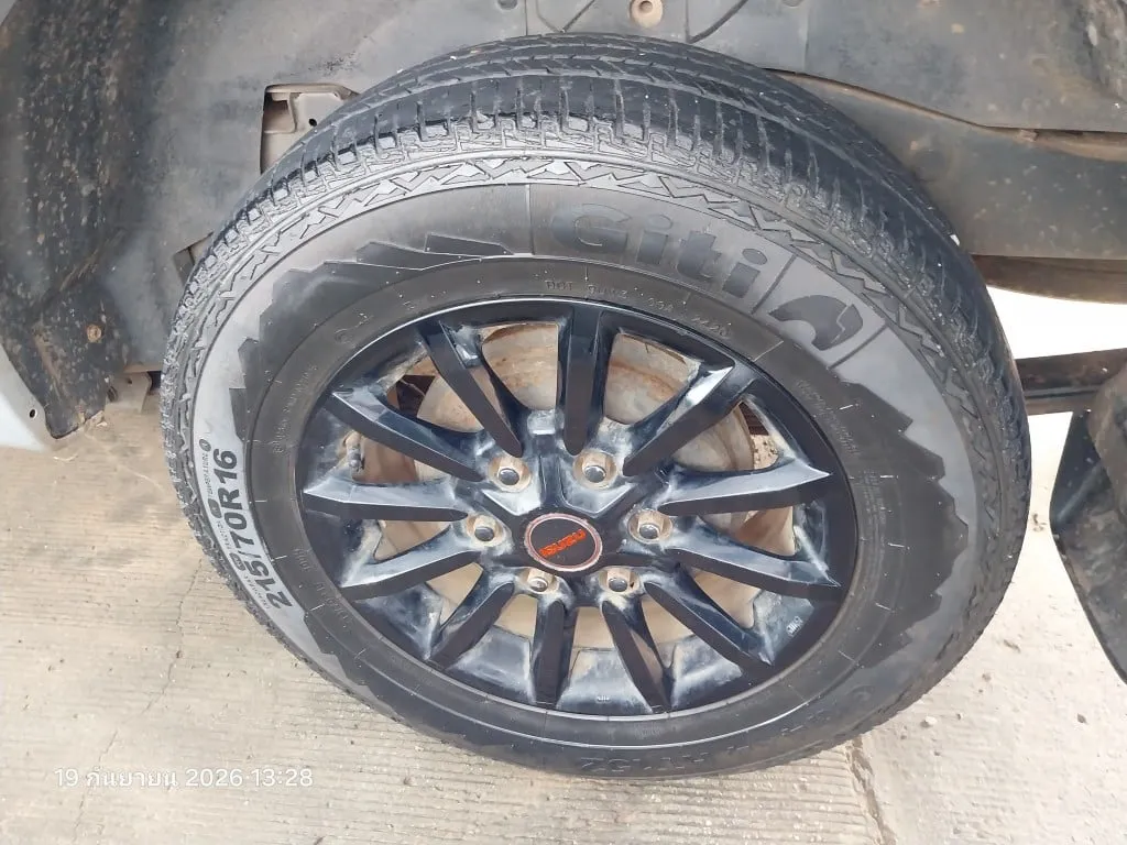 2010 Isuzu D-Max – 8