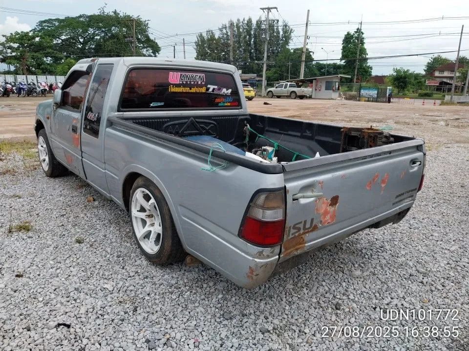 1997 Isuzu D-Max – 4