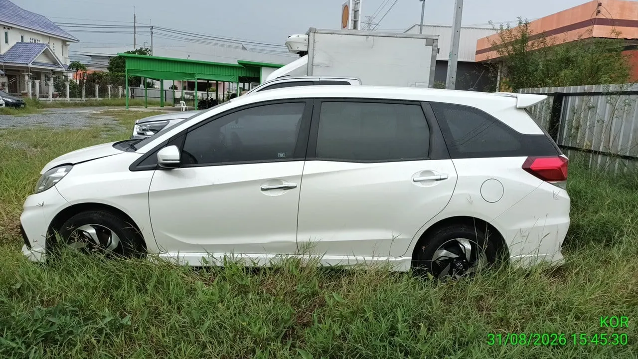 2015 Honda Mobilio – 7