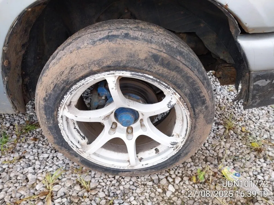 1997 Isuzu D-Max – 9