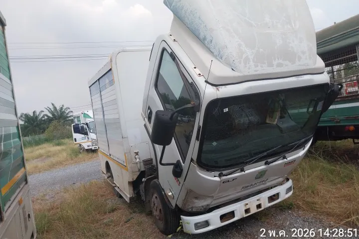 2011 Isuzu NMR – 2