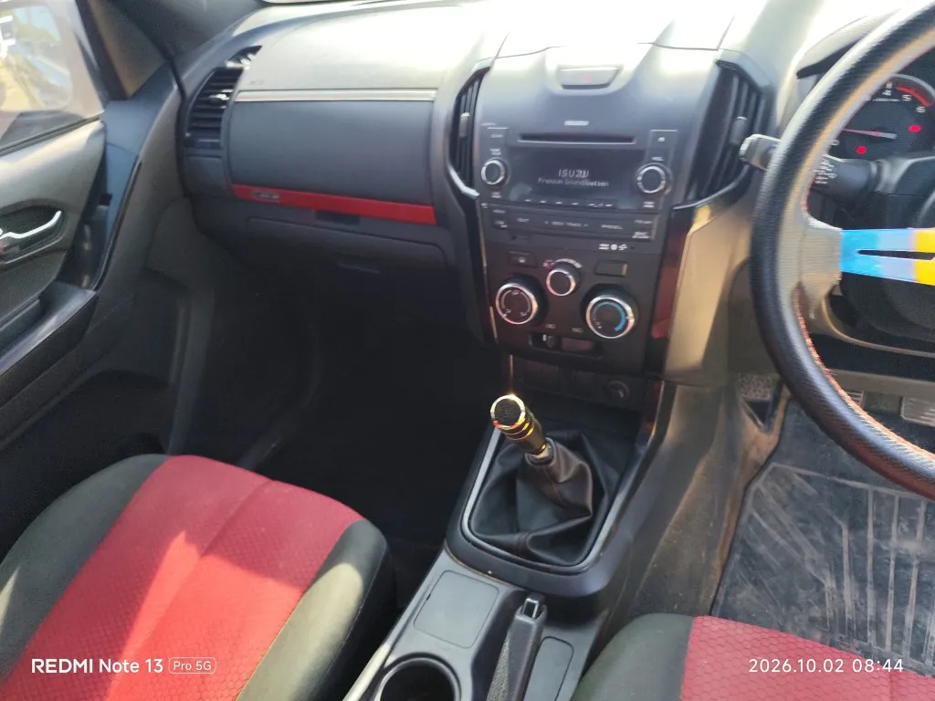 2018 Isuzu D-Max – 12