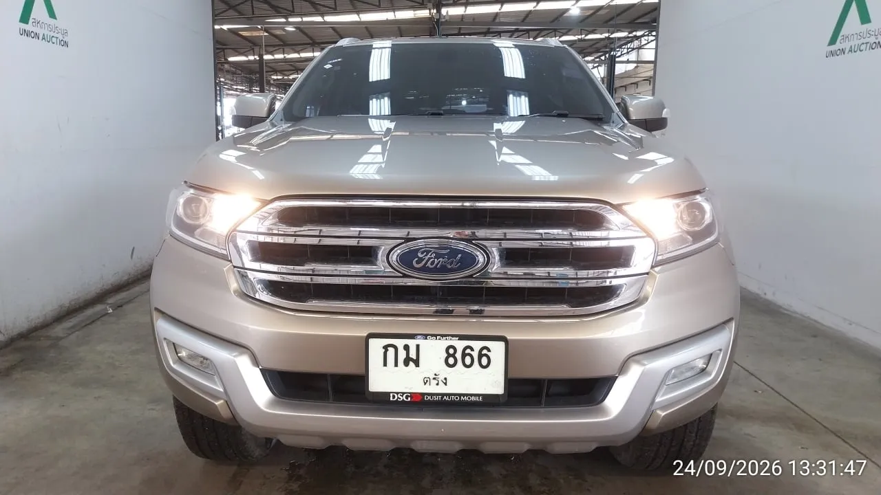 2015 Ford Everest – 1