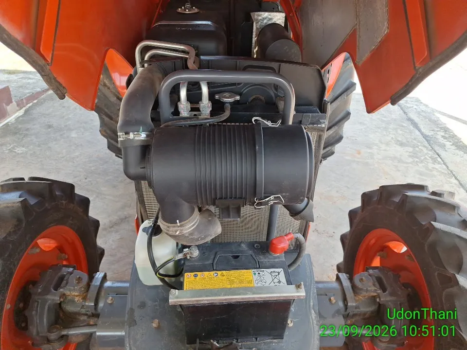 2025 Kubota M6240SUH-B – 11