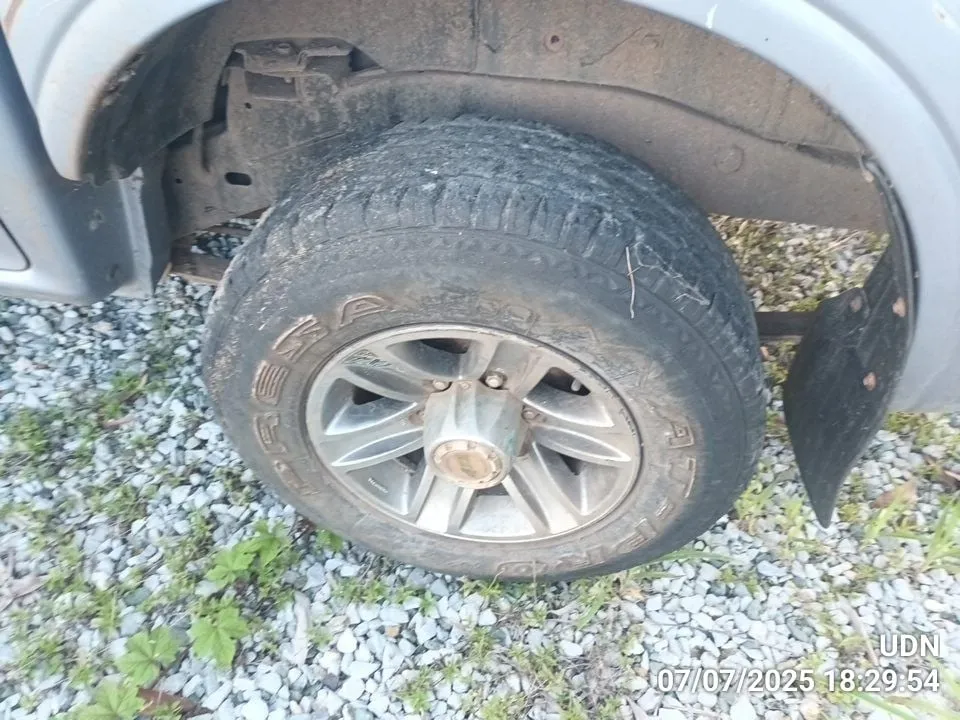 2004 Isuzu D-Max – 12