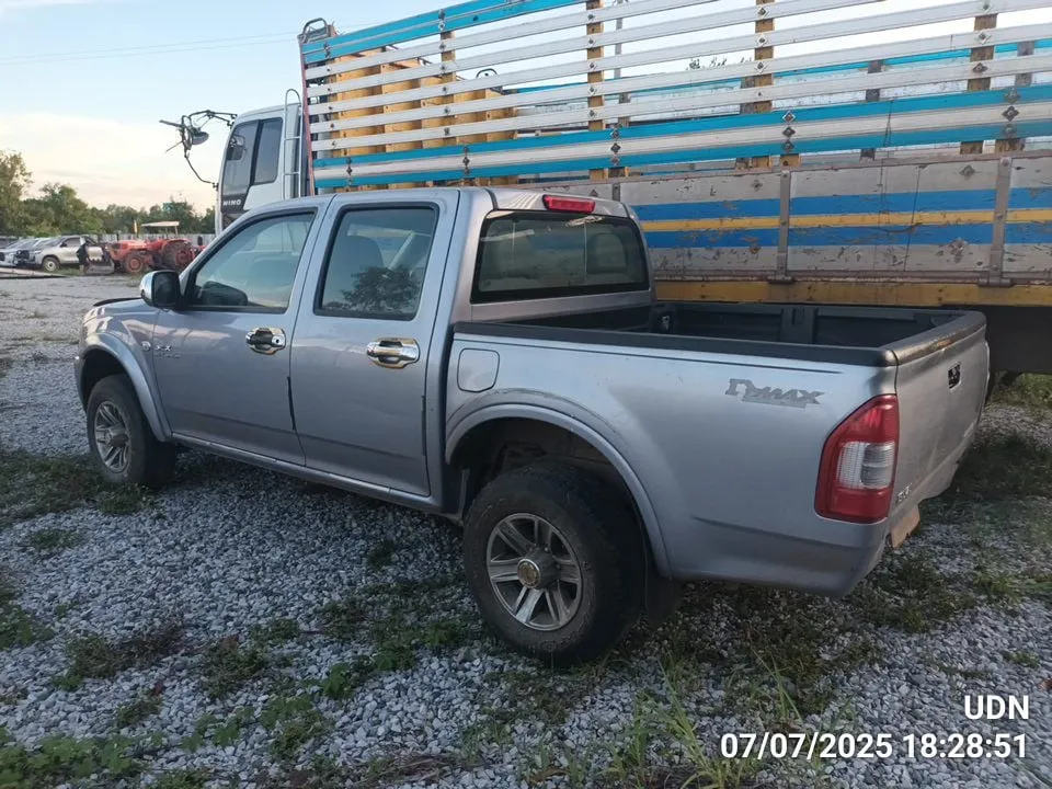 2004 Isuzu D-Max – 4