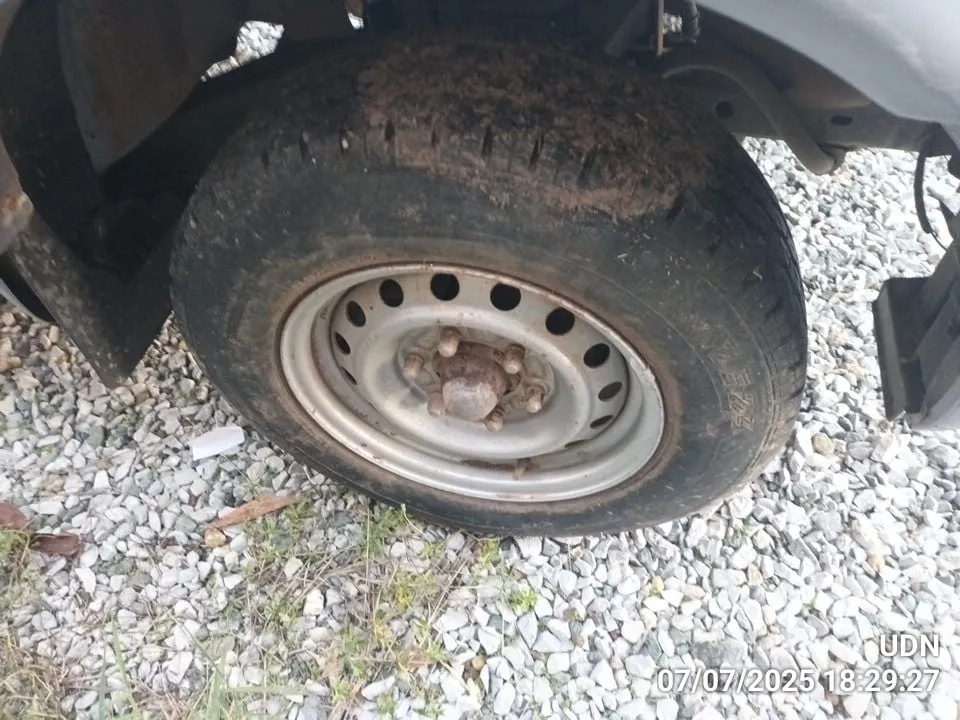 2004 Isuzu D-Max – 9
