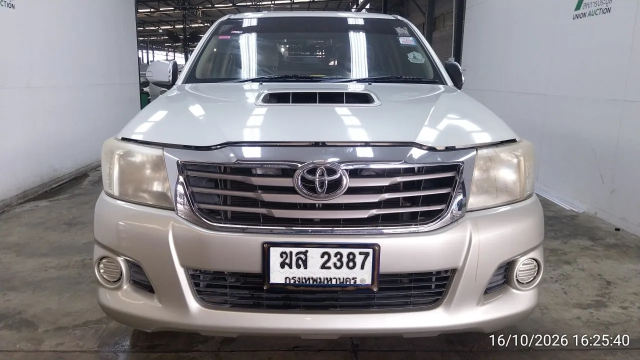 2012 Toyota Hilux Vigo – 1