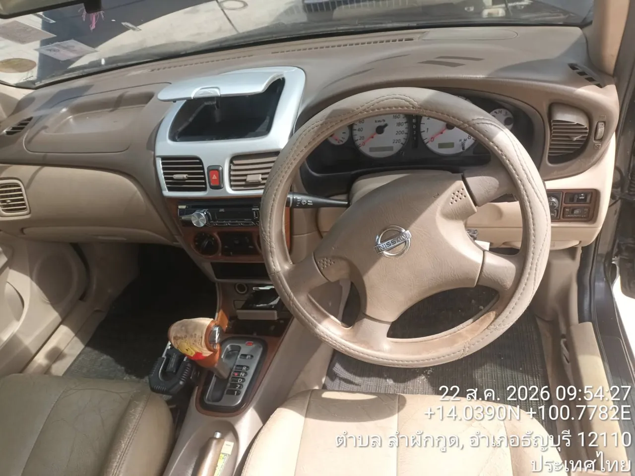 2004 Nissan Sunny – 10
