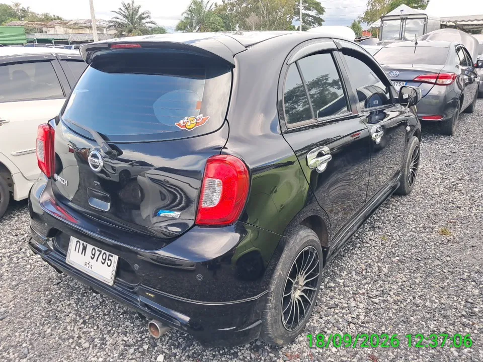 2013 Nissan March – 5
