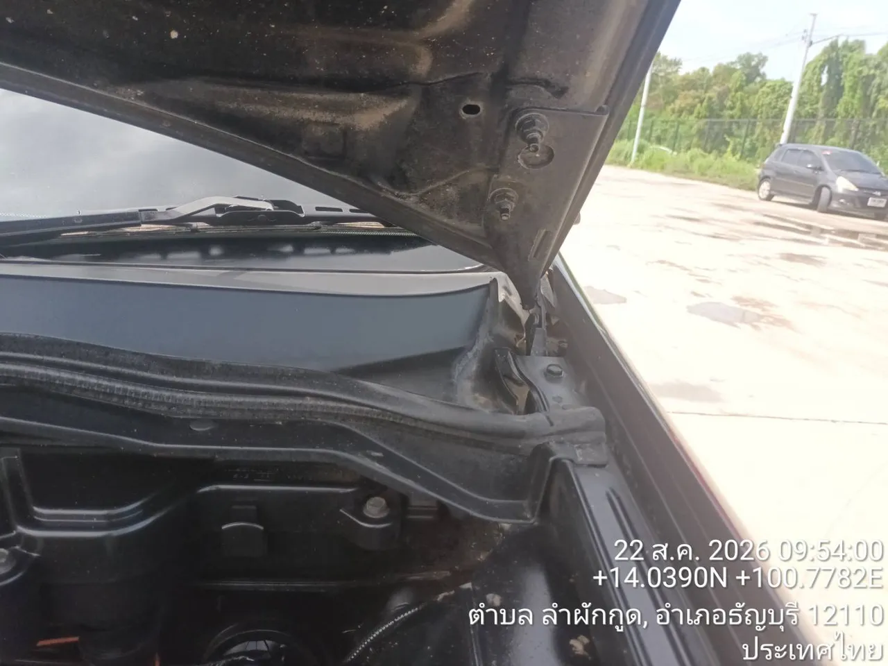 2004 Nissan Sunny – 5