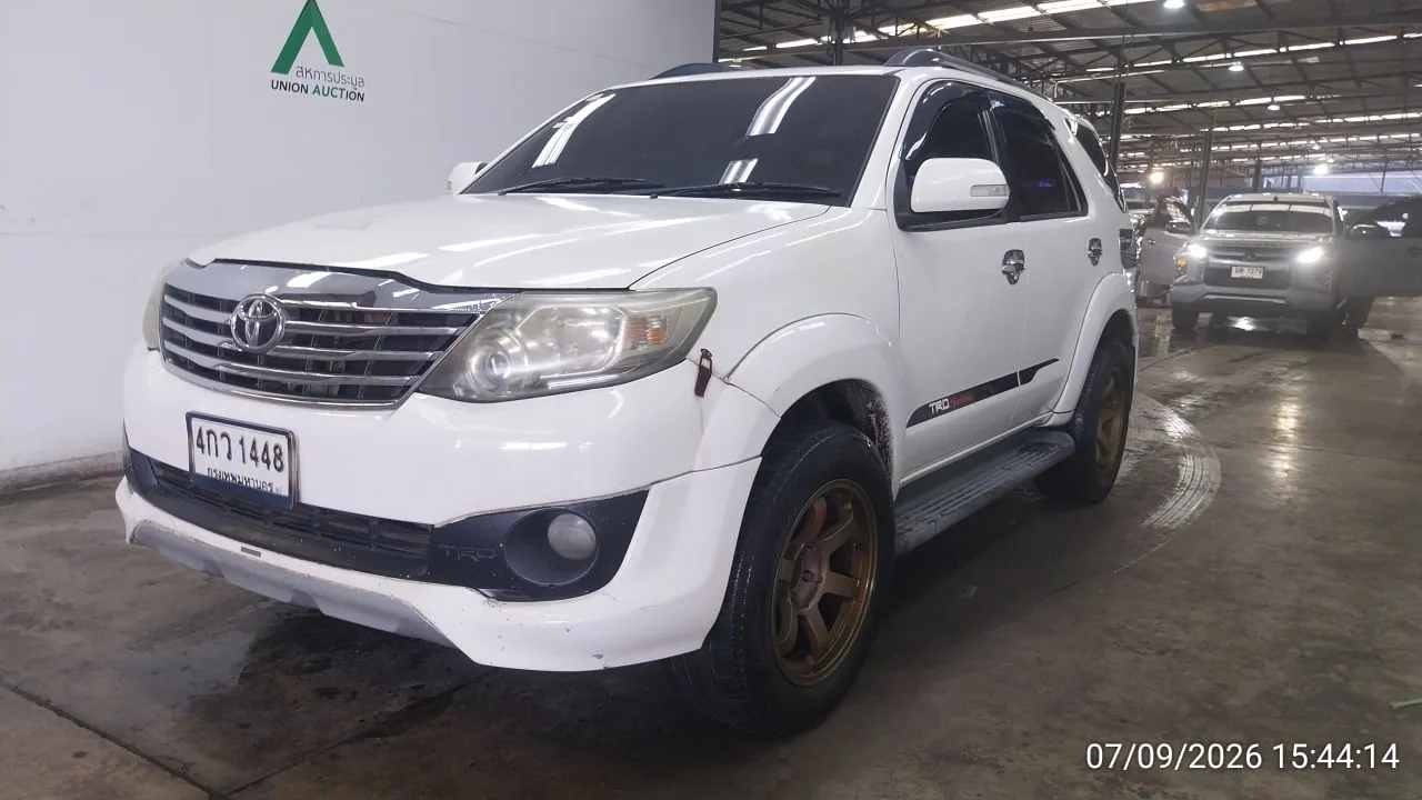 2012 Toyota Fortuner – 3