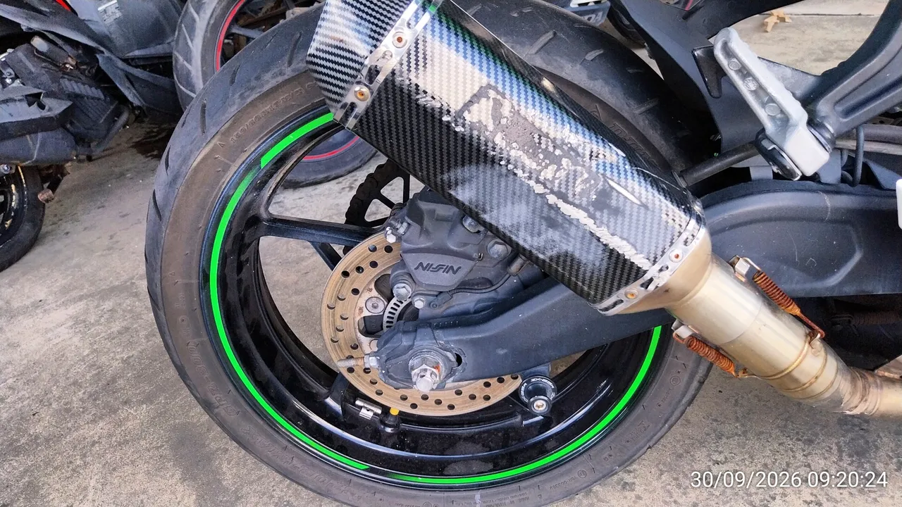 2021 Kawasaki Ninja ZX-25R – 12