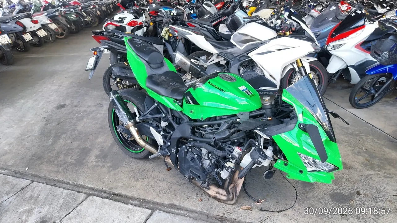 2021 Kawasaki Ninja ZX-25R – 2
