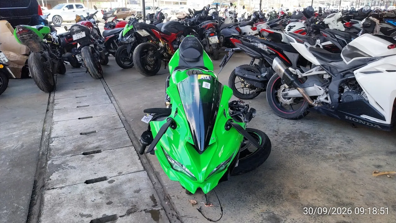 2021 Kawasaki Ninja ZX-25R – 1