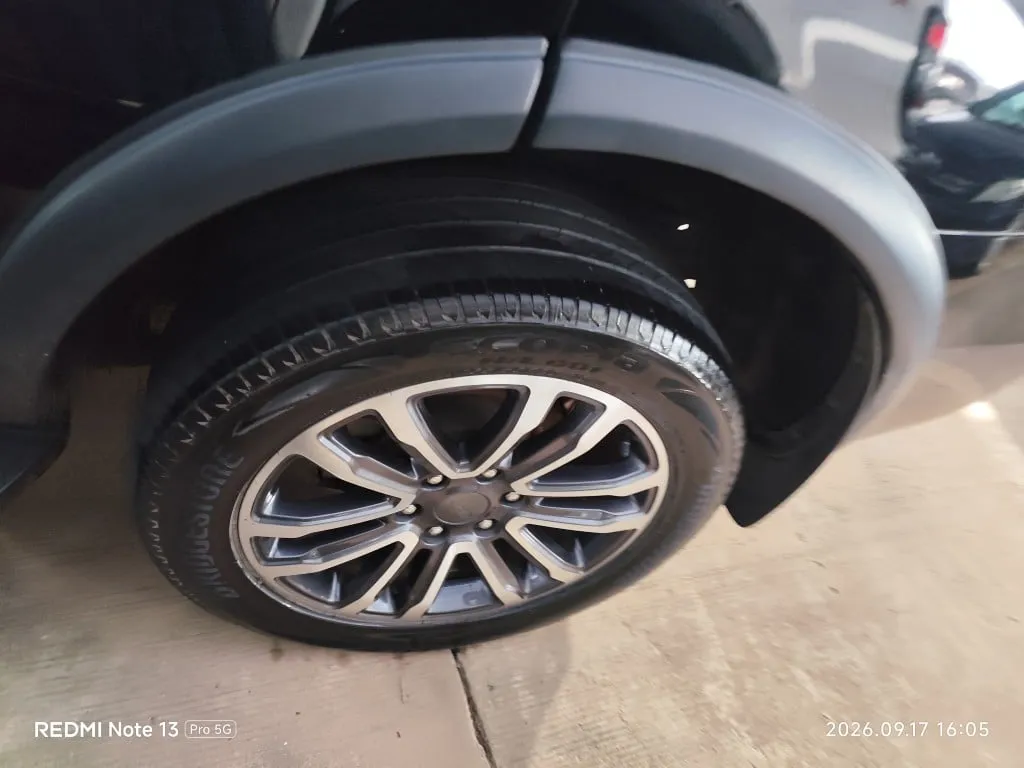 2019 Ford Everest – 8