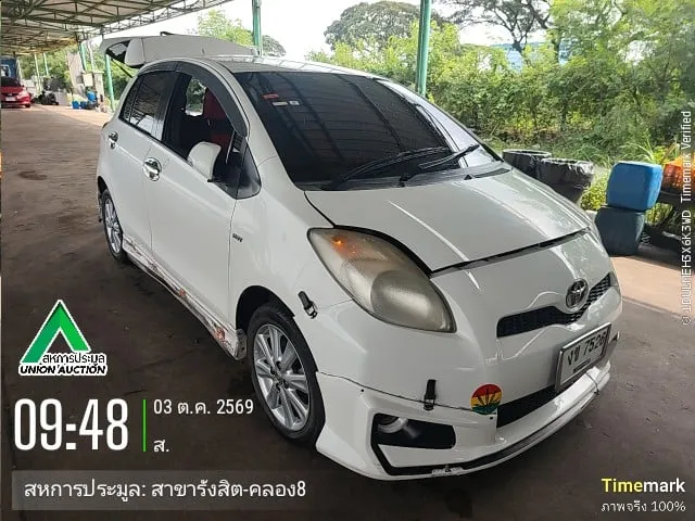 2013 Toyota Yaris – 2