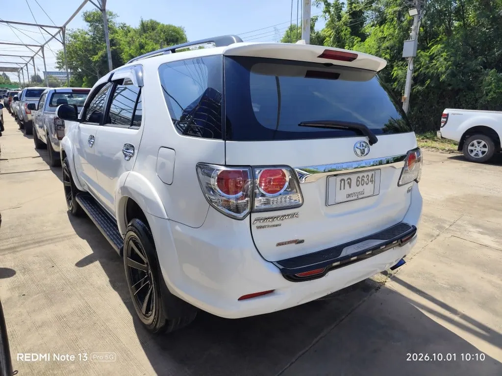 2012 Toyota Fortuner – 5
