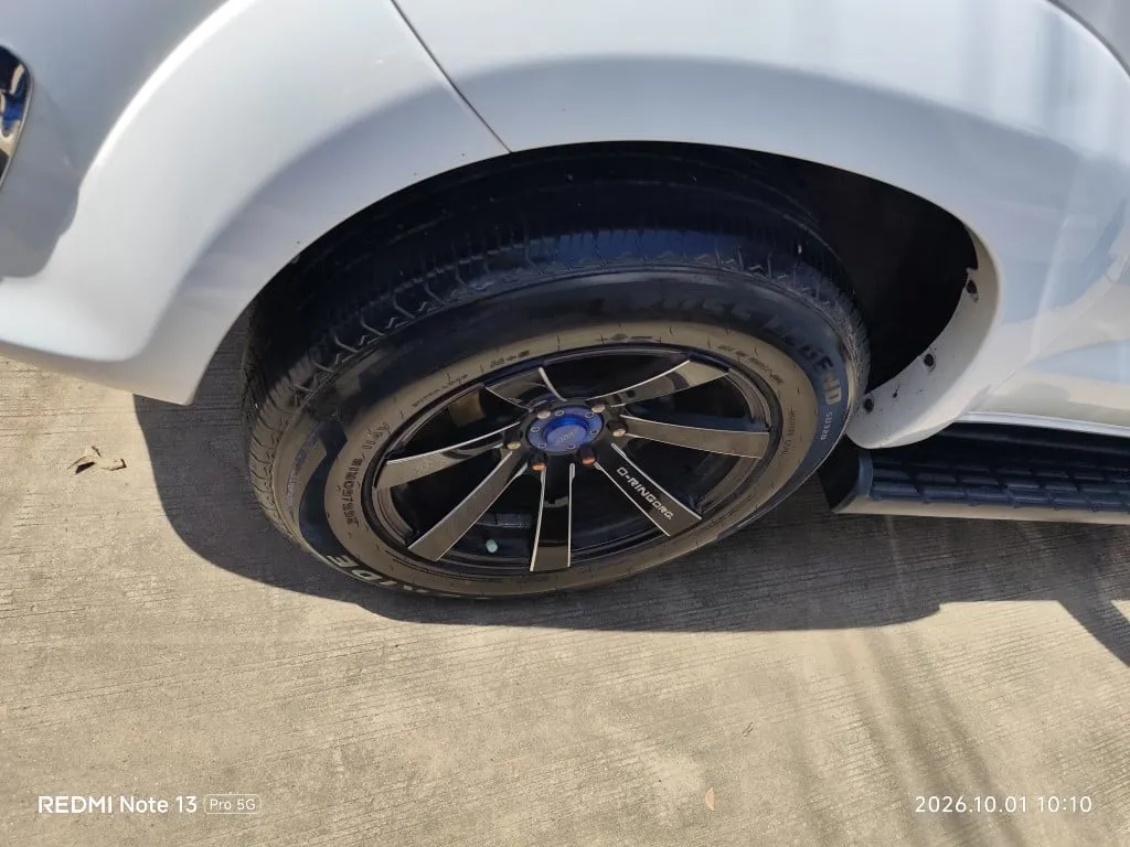 2012 Toyota Fortuner – 7