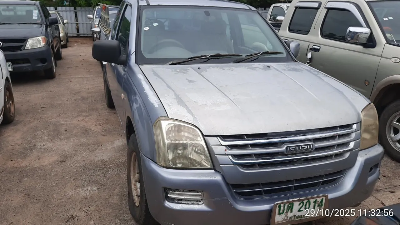2004 Isuzu D-Max – 1