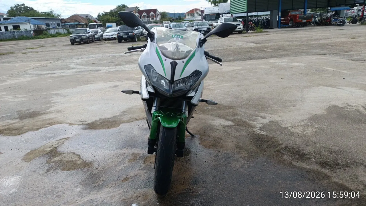 2017 Benelli 302R – 1
